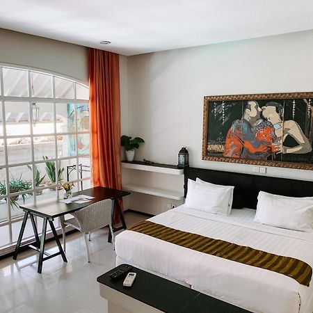 מלון סמיניאק Casa Artista By Kresna Hospitality מראה חיצוני תמונה